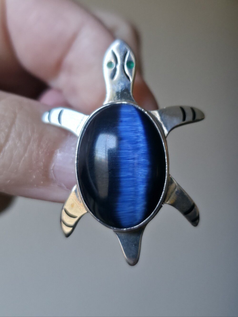 Sterling Silver Turtle Brooch with Blue Cat's Eye Moon Glow Stone 925